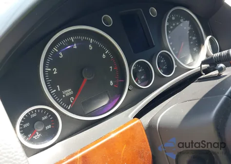 2004 Volkswagen Touareg V6 z USA, uszkodzony, nr VIN WVGBC67L74D017200